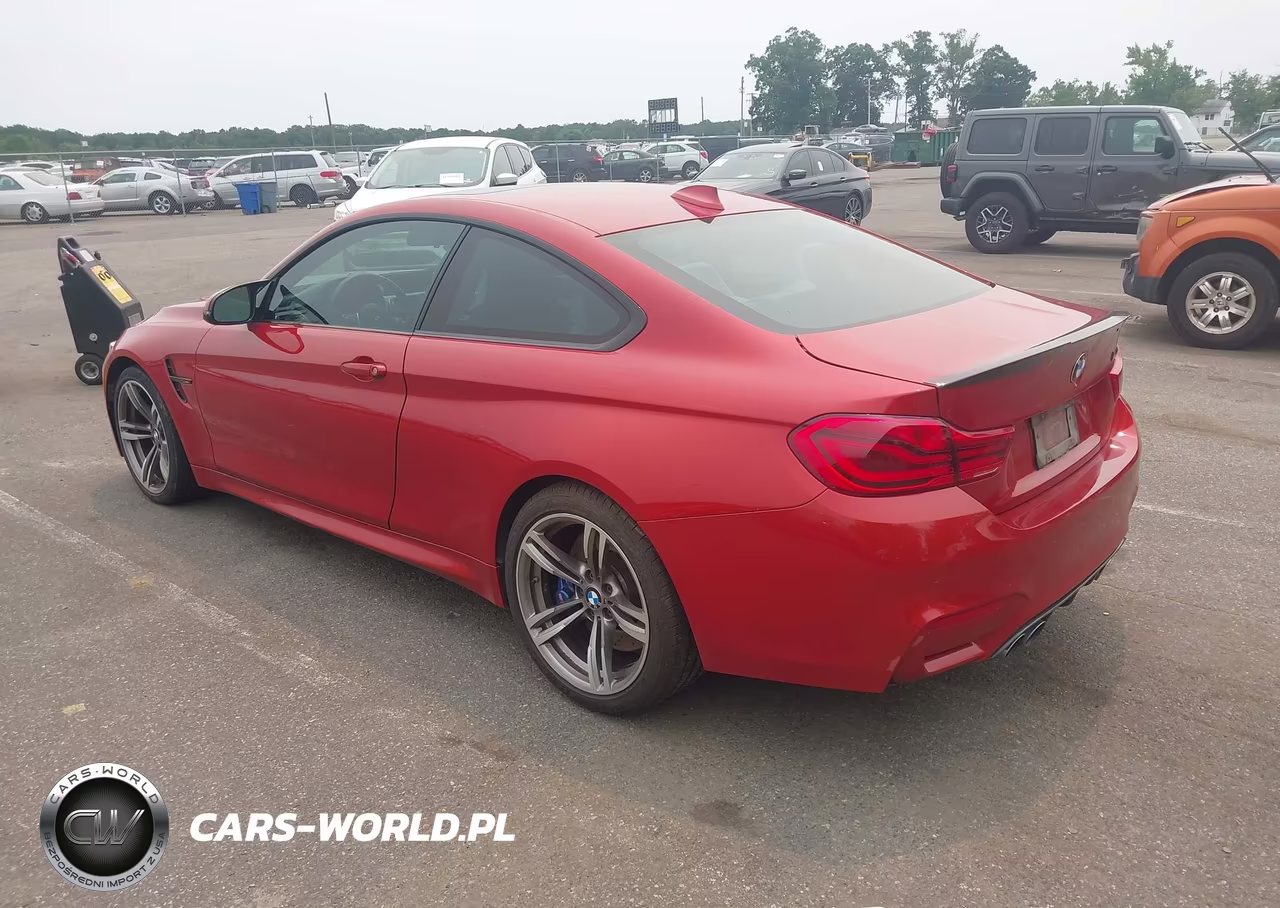 2018 BMW M4 VIN:WBS4Y9C53JAC86844 - 3
