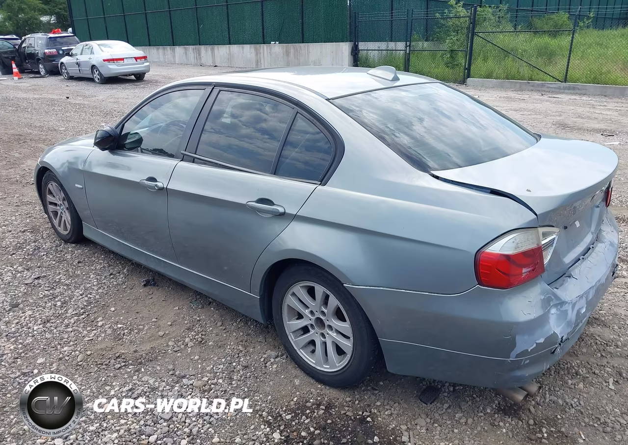 2007 BMW 328Xi VIN:WBAVC93597KX57354 - 3