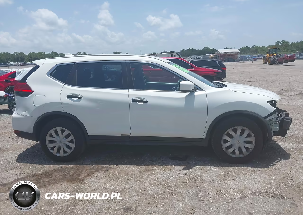 2017 Nissan Rogue S VIN:KNMAT2MT1HP575626 - 13