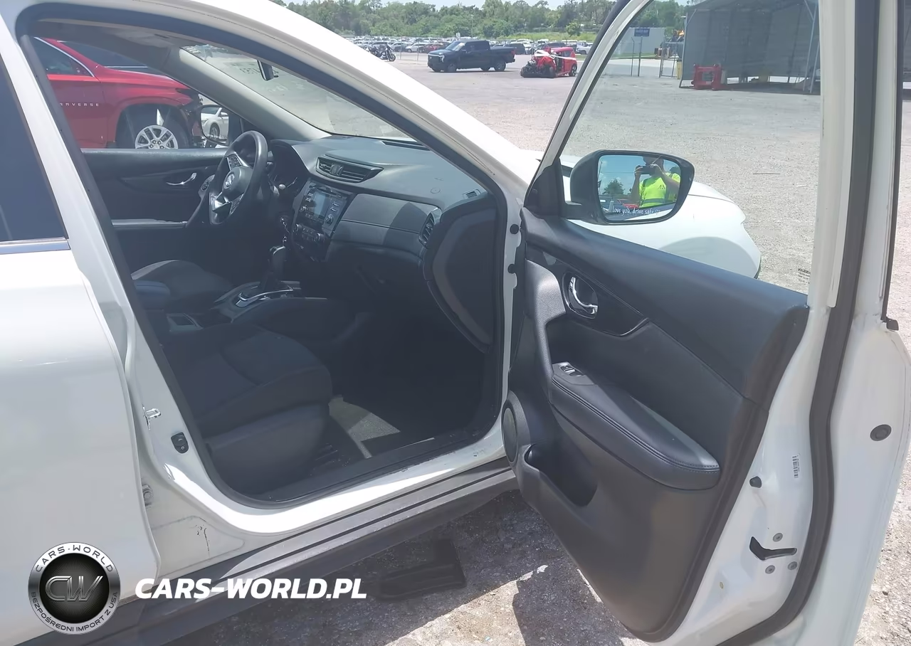 2017 Nissan Rogue S VIN:KNMAT2MT1HP575626 - 5