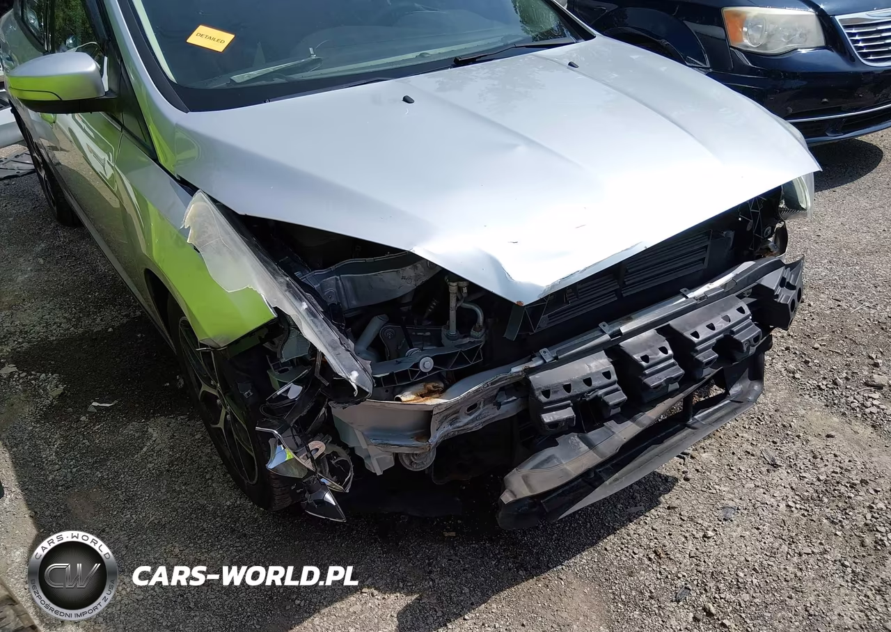 2017 Ford Focus Sel VIN:1FADP3H27HL225407 - 6