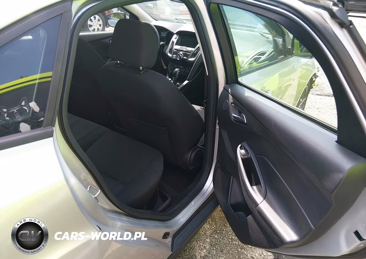 2017 Ford Focus Sel VIN:1FADP3H27HL225407 - 8