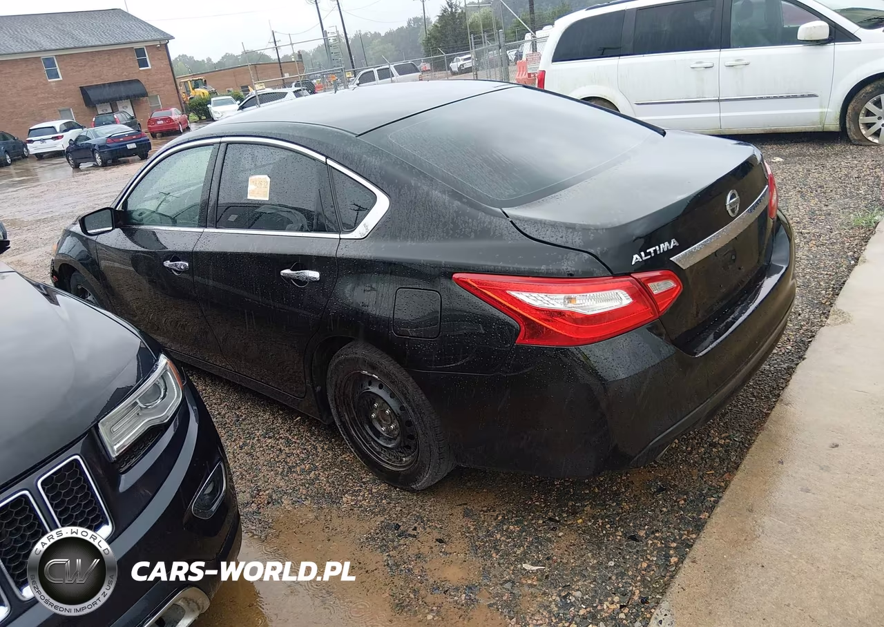 2016 Nissan Altima 2.5 S VIN:1N4AL3AP2GN332792 - 3