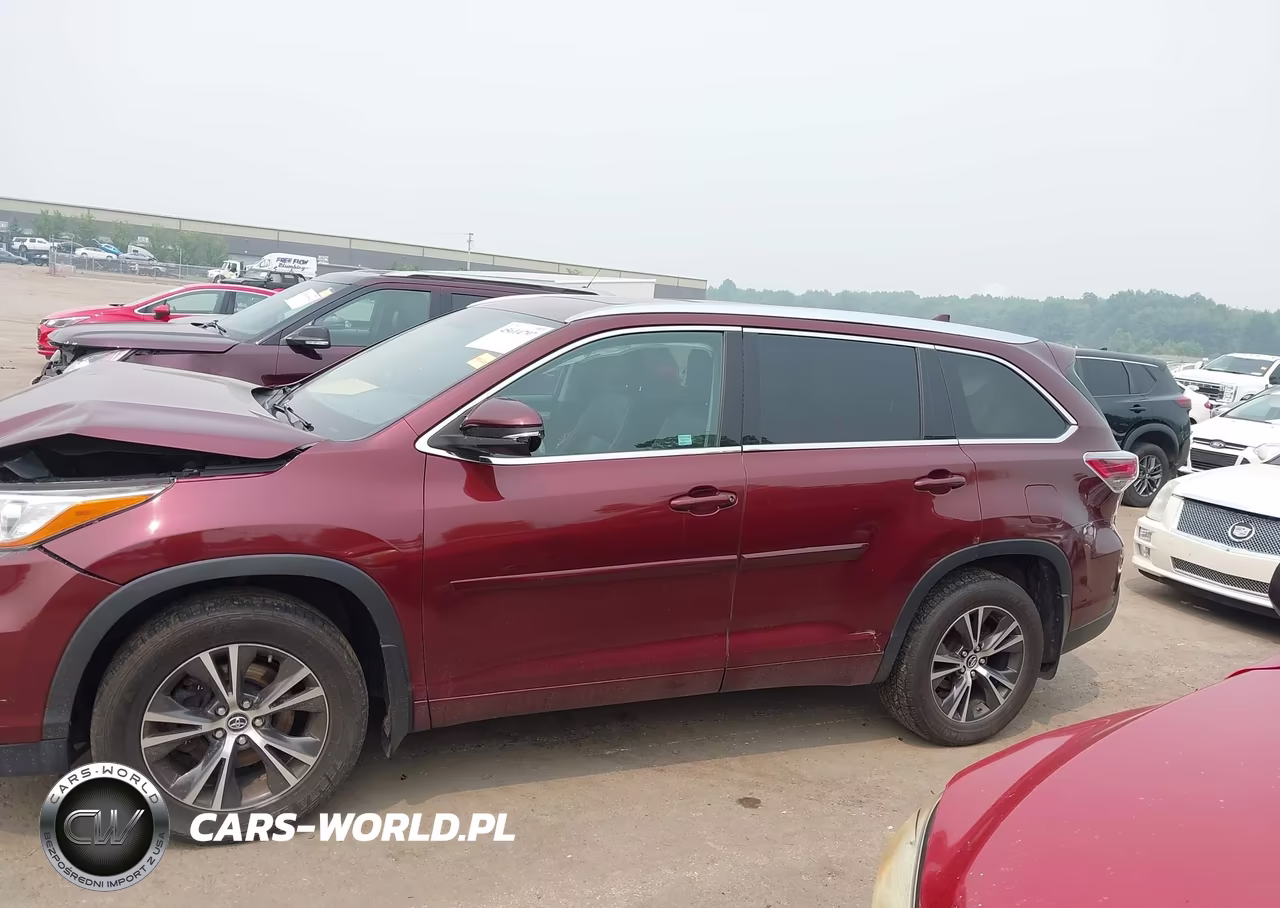 2016 Toyota Highlander Xle V6 VIN:5TDJKRFH3GS308822 - 14