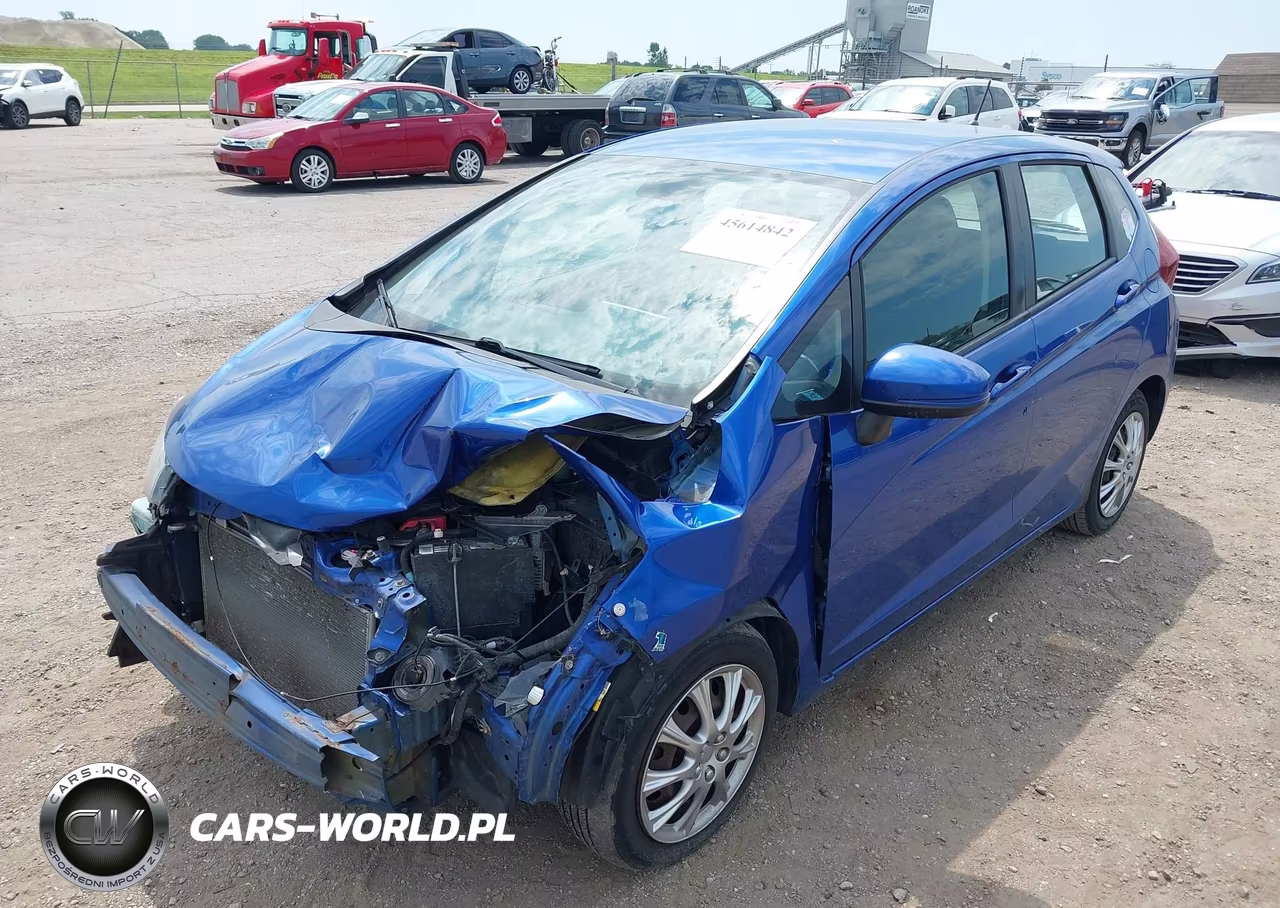 2015 Honda Fit Lx VIN:3HGGK5G53FM728667 - 2
