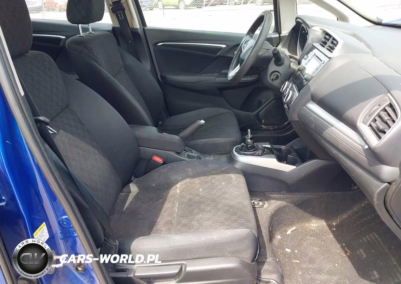 2015 Honda Fit Lx VIN:3HGGK5G53FM728667 - 5