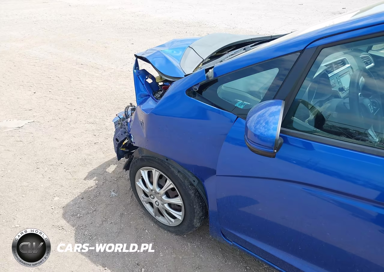 2015 Honda Fit Lx VIN:3HGGK5G53FM728667 - 6