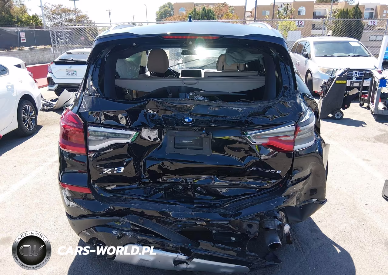 2021 BMW X3 Phev xDrive30E VIN:5UXTS1C0XM9D71713 - 16