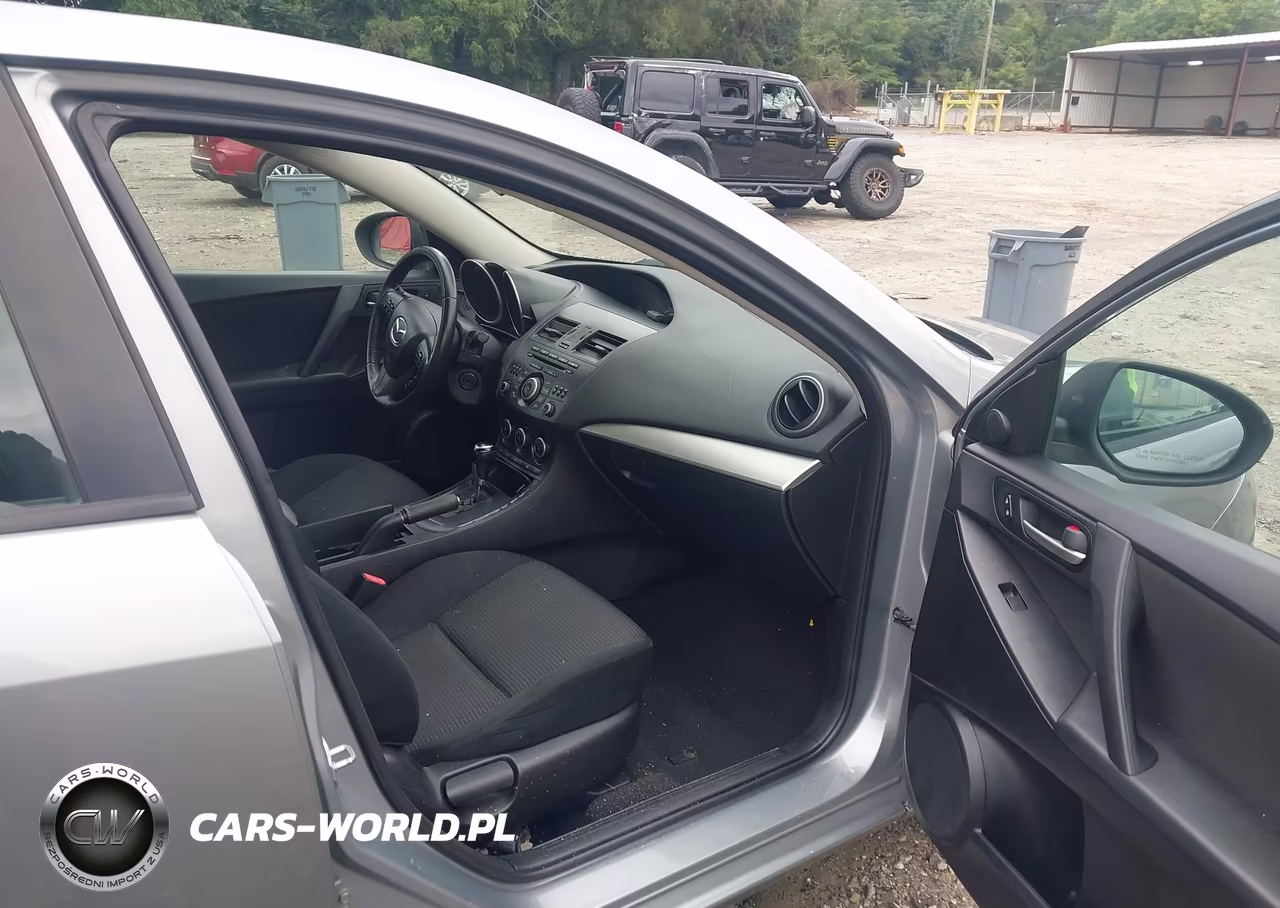 2013 Mazda Mazda3 I Touring VIN:JM1BL1LP3D1789890 - 5