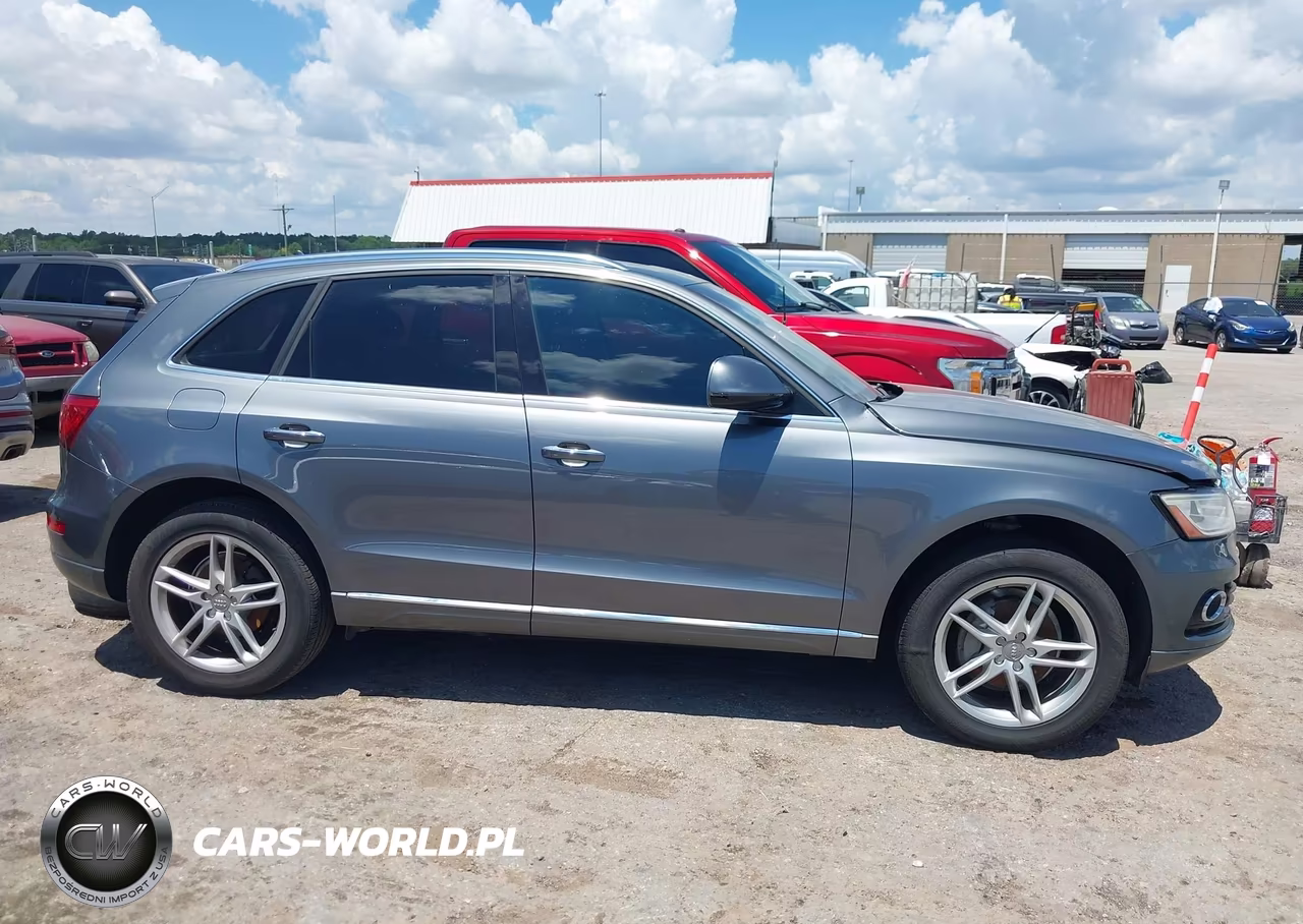 2016 Audi Q5 2.0T Premium VIN:WA1L2AFPXGA055944 - 14