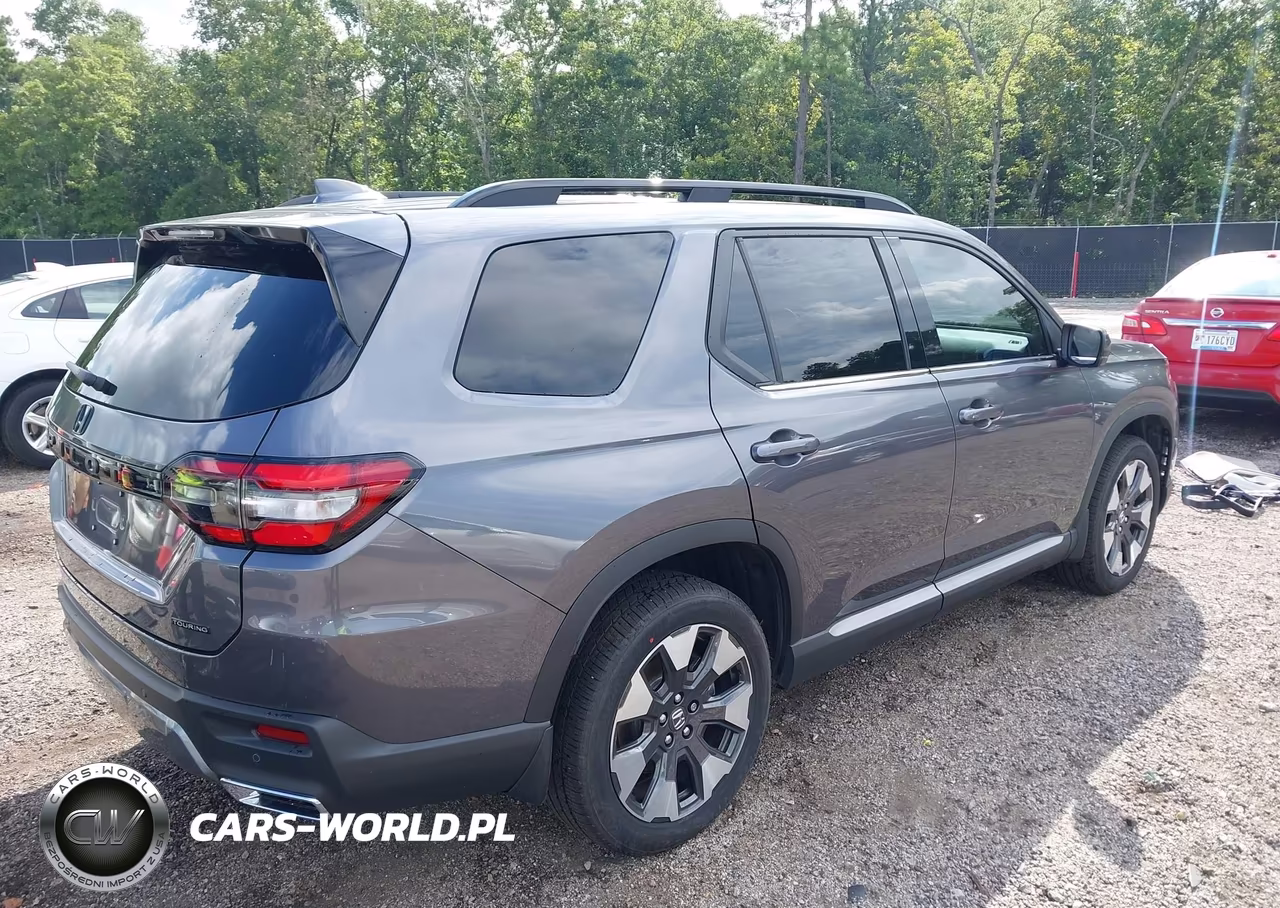 2026 Honda Pilot Touring-Touring Blackout VIN:5FNYG1H72TB018334 - 4