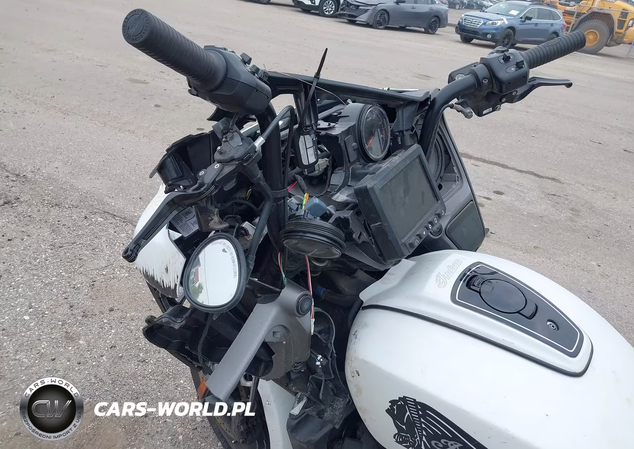 2020 Indian Motorcycle Co. Challenger Dark Horse VIN:56KLCDRR8L3391554 - 15
