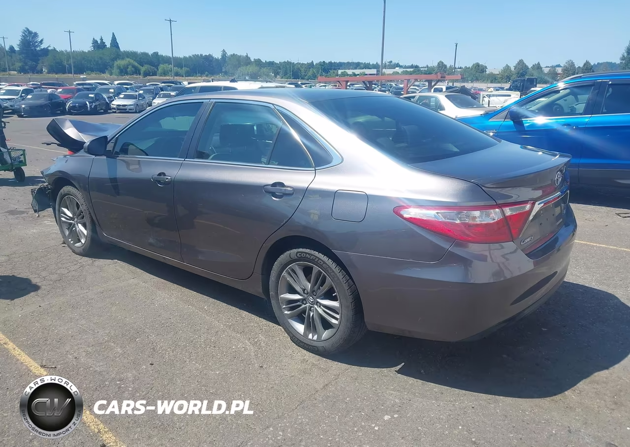 2017 Toyota Camry Se VIN:4T1BF1FK6HU672568 - 3