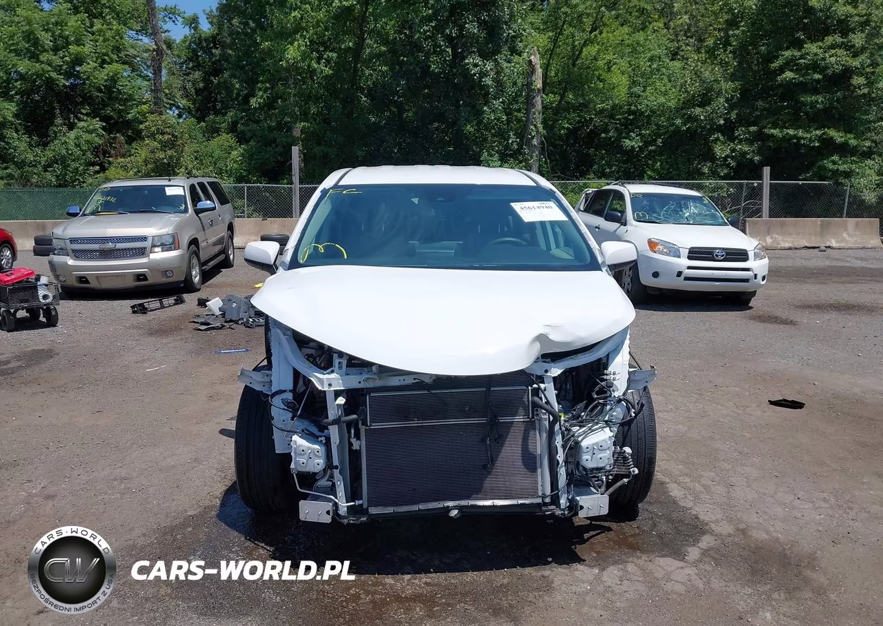 2024 Toyota Sienna Le VIN:5TDKRKECXRS207261 - 13