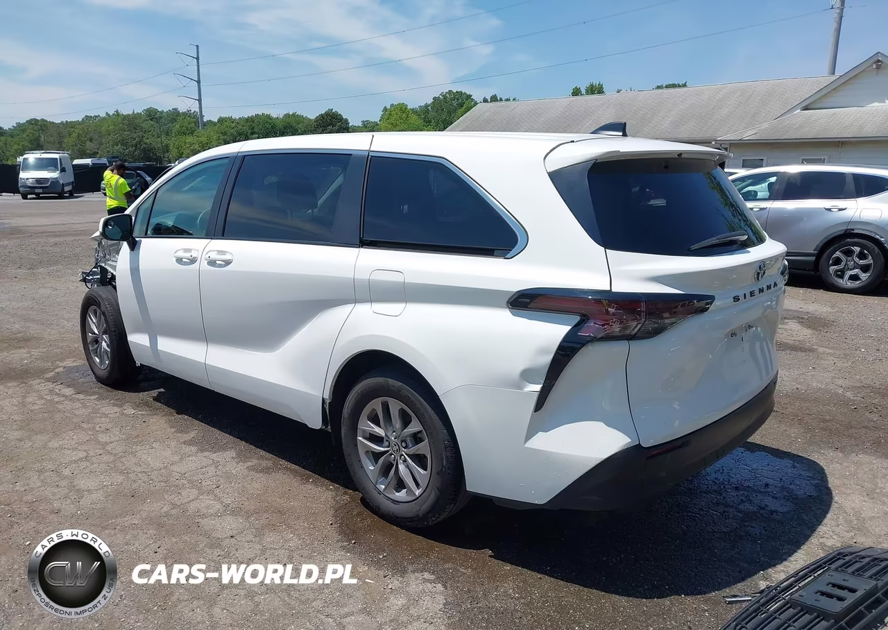 2024 Toyota Sienna Le VIN:5TDKRKECXRS207261 - 3