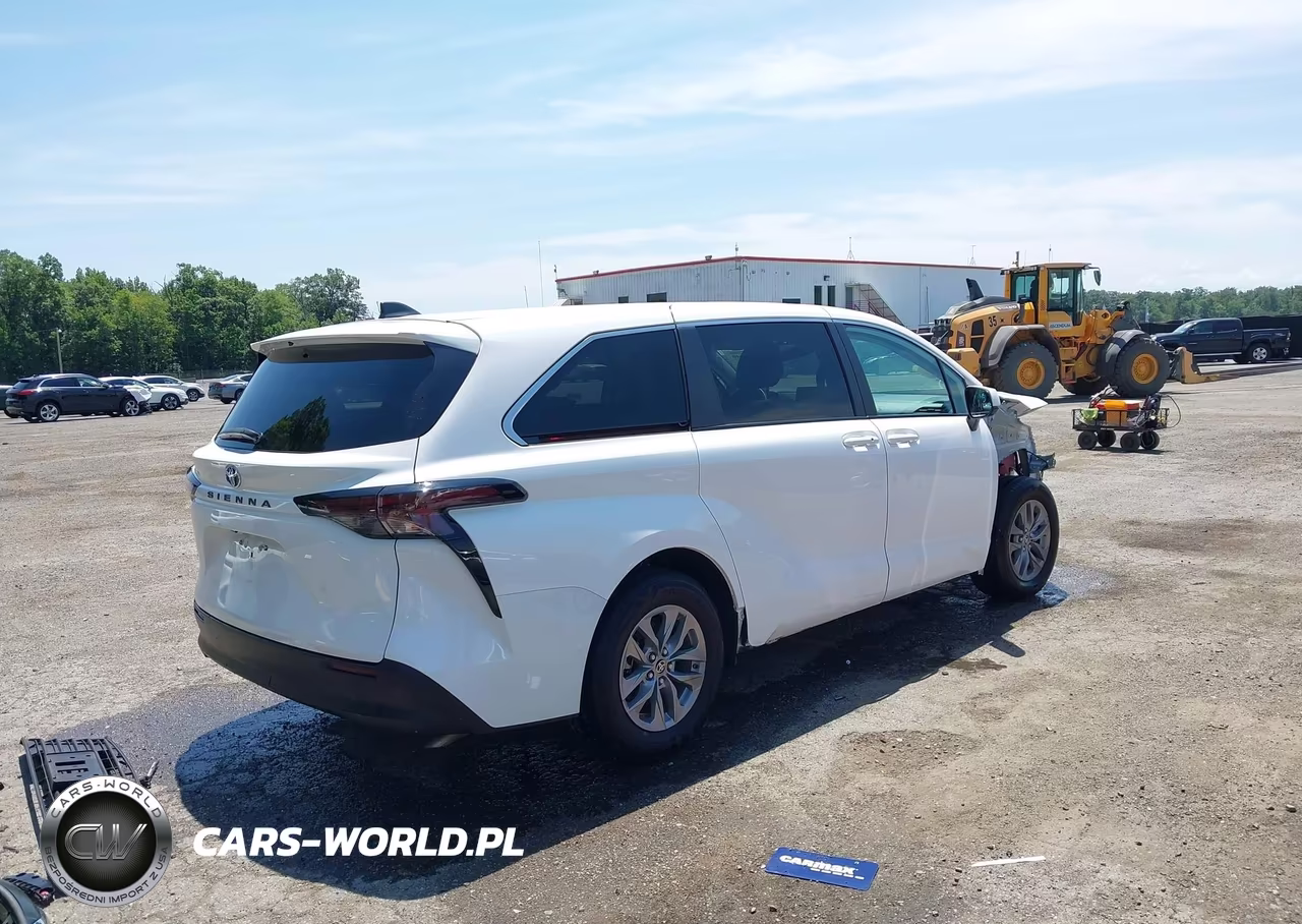 2024 Toyota Sienna Le VIN:5TDKRKECXRS207261 - 4