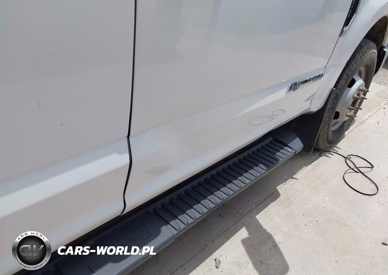 2019 Ford F-350 Chassis Xl VIN:1FD8W3GT5KEC10615 - 11