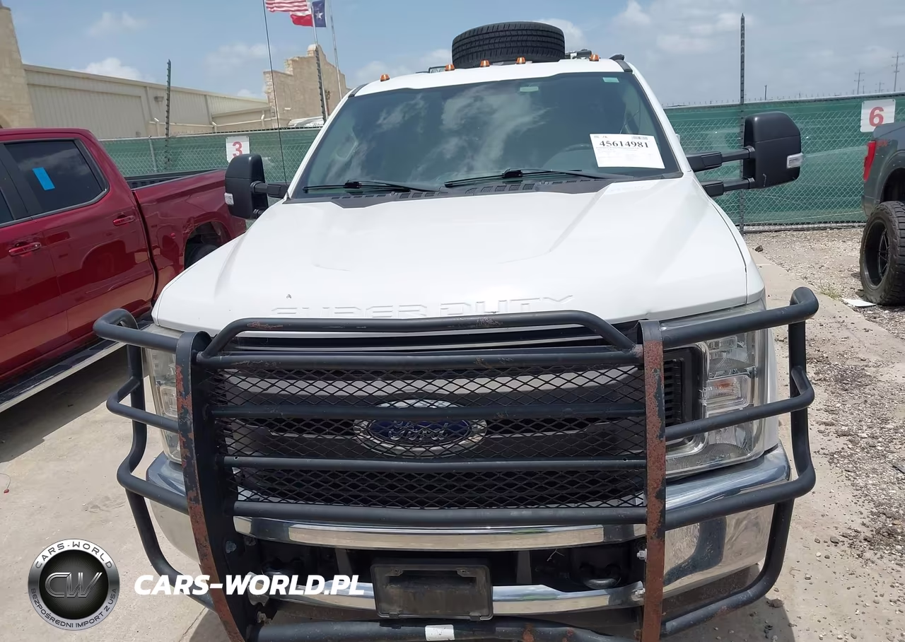 2019 Ford F-350 Chassis Xl VIN:1FD8W3GT5KEC10615 - 15
