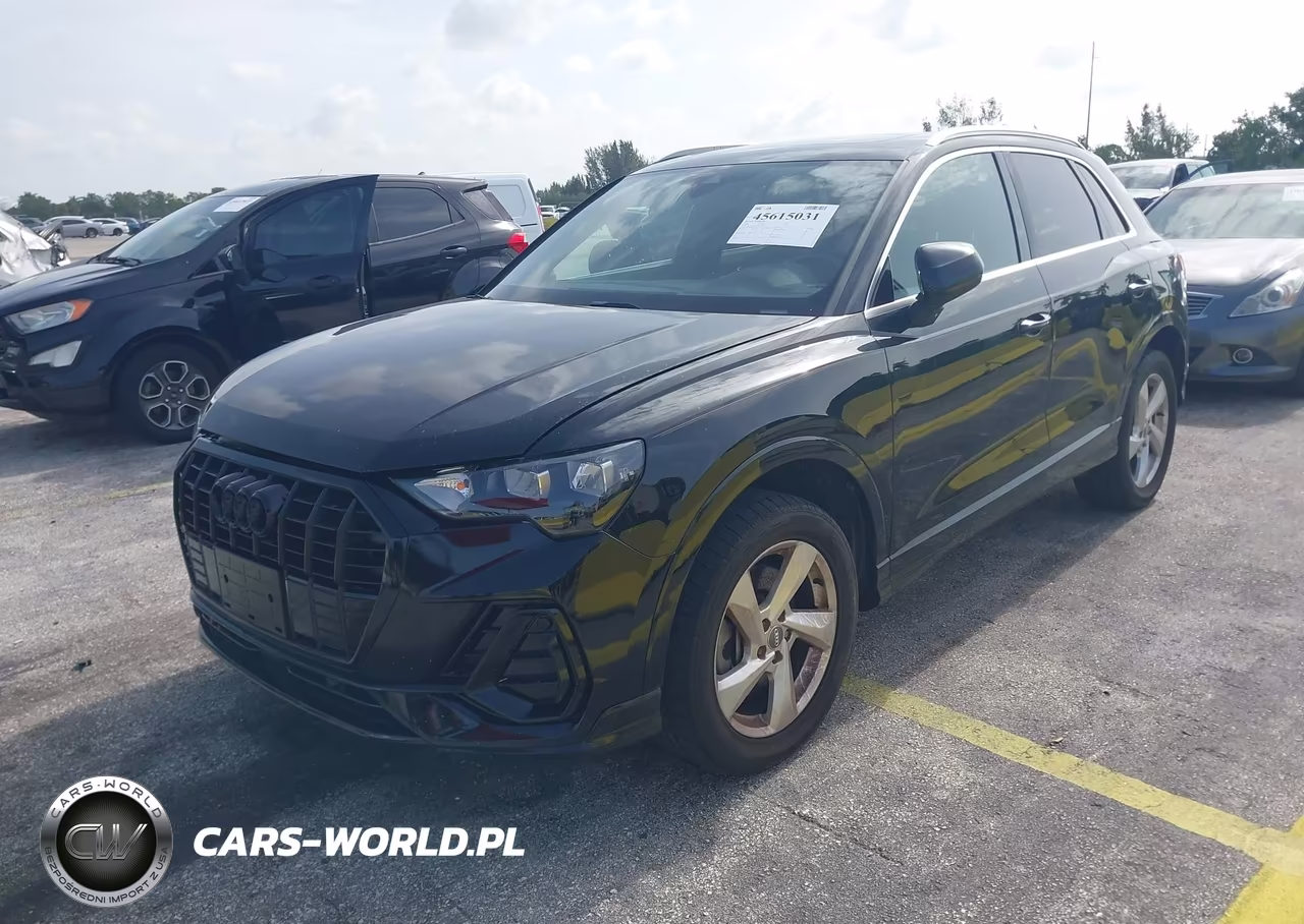 2020 Audi Q3 Premium VIN:WA1AECF30L1093930 - 2