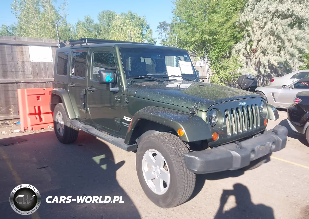 2008 Jeep Wrangler Unlimited Sahara VIN:1J4GA591X8L505505 - 13