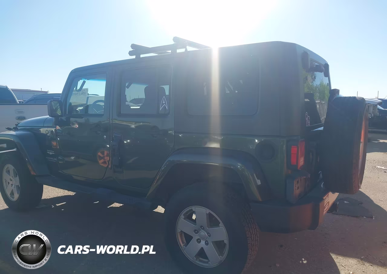 2008 Jeep Wrangler Unlimited Sahara VIN:1J4GA591X8L505505 - 14