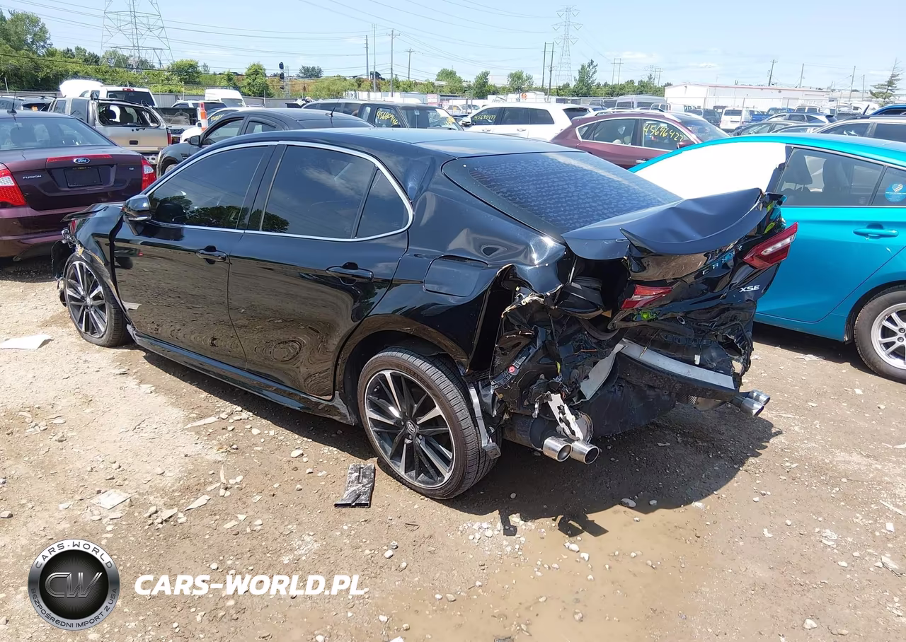 2018 Toyota Camry Xse VIN:4T1B61HK4JU146460 - 3