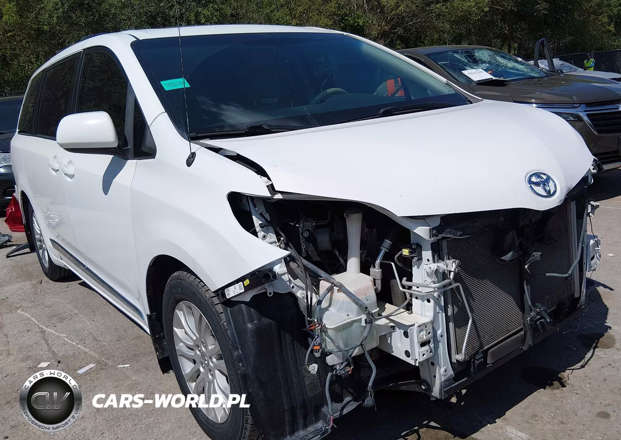 2011 Toyota Sienna Xle V6