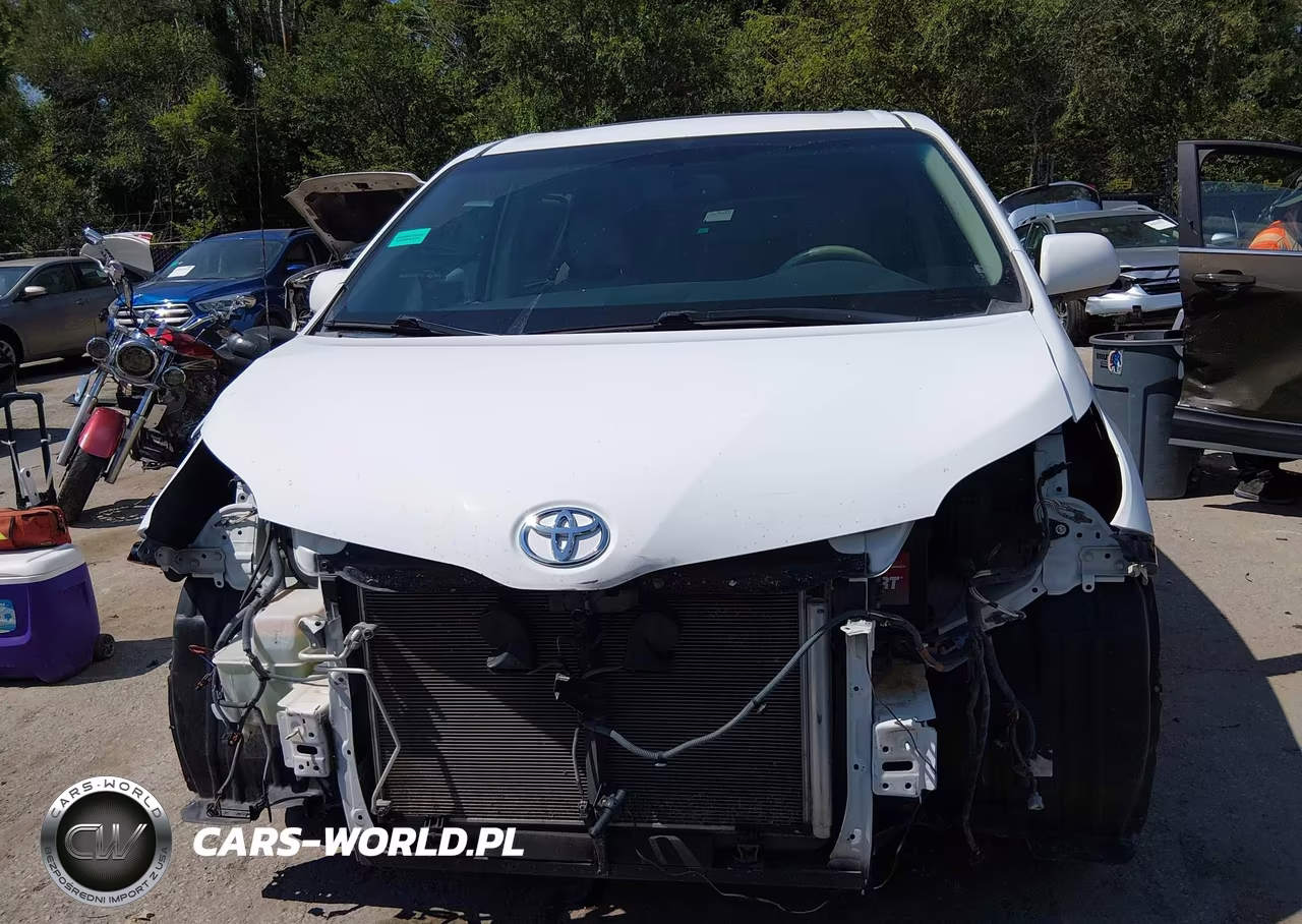 2011 Toyota Sienna Xle V6 VIN:5TDYK3DC2BS165180 - 13