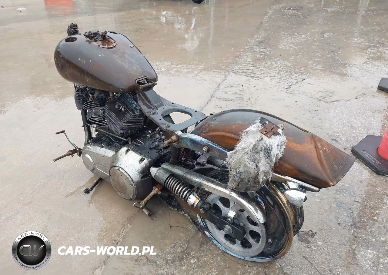 2006 Harley-Davidson Fxdwgi VIN:1HD1GP1176K306172 - 3