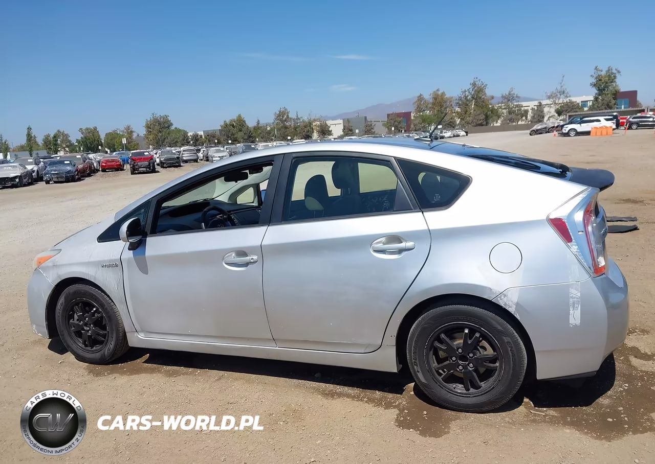 2012 Toyota Prius Three VIN:JTDKN3DU1C5411312 - 15