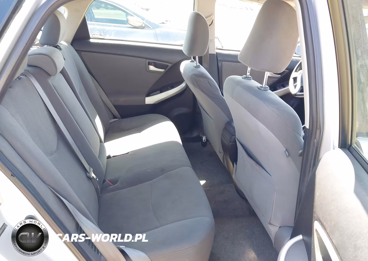2012 Toyota Prius Three VIN:JTDKN3DU1C5411312 - 8