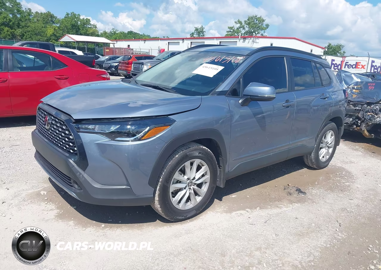 2022 Toyota Corolla Cross Le VIN:7MUCAABG4NV027528 - 2