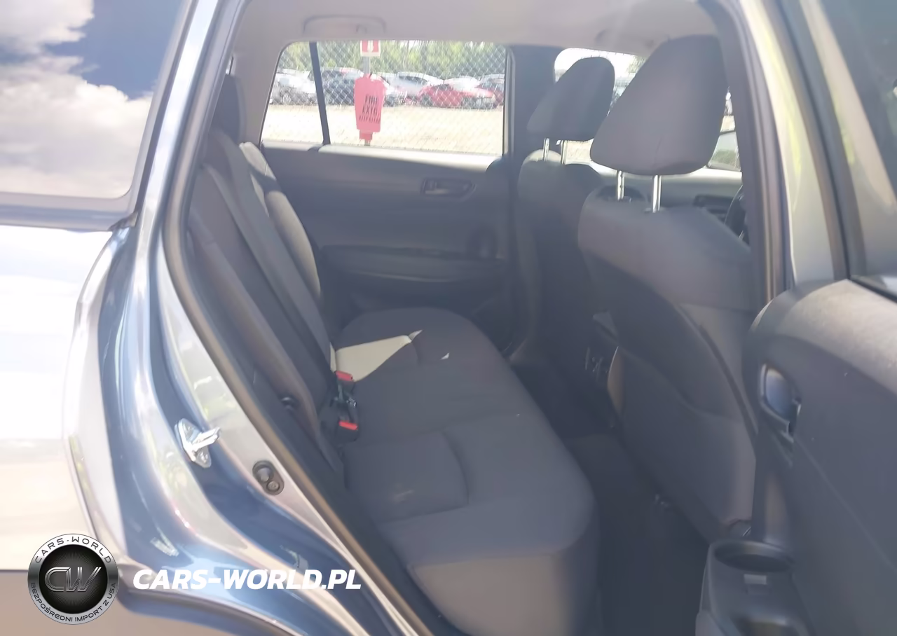 2022 Toyota Corolla Cross Le VIN:7MUCAABG4NV027528 - 8