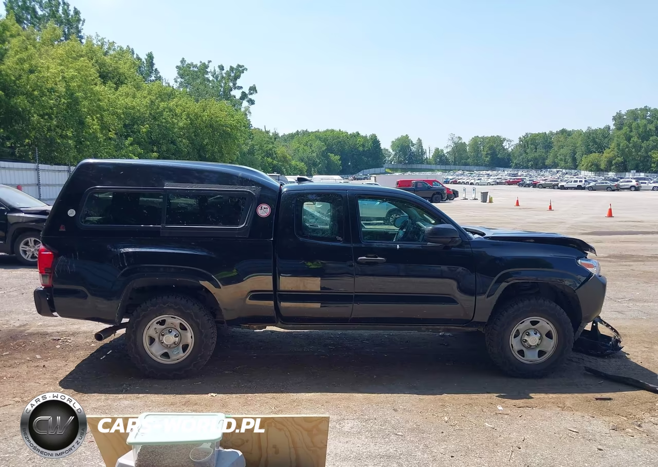 2018 Toyota Tacoma Sr VIN:5TFRX5GN8JX107520 - 14