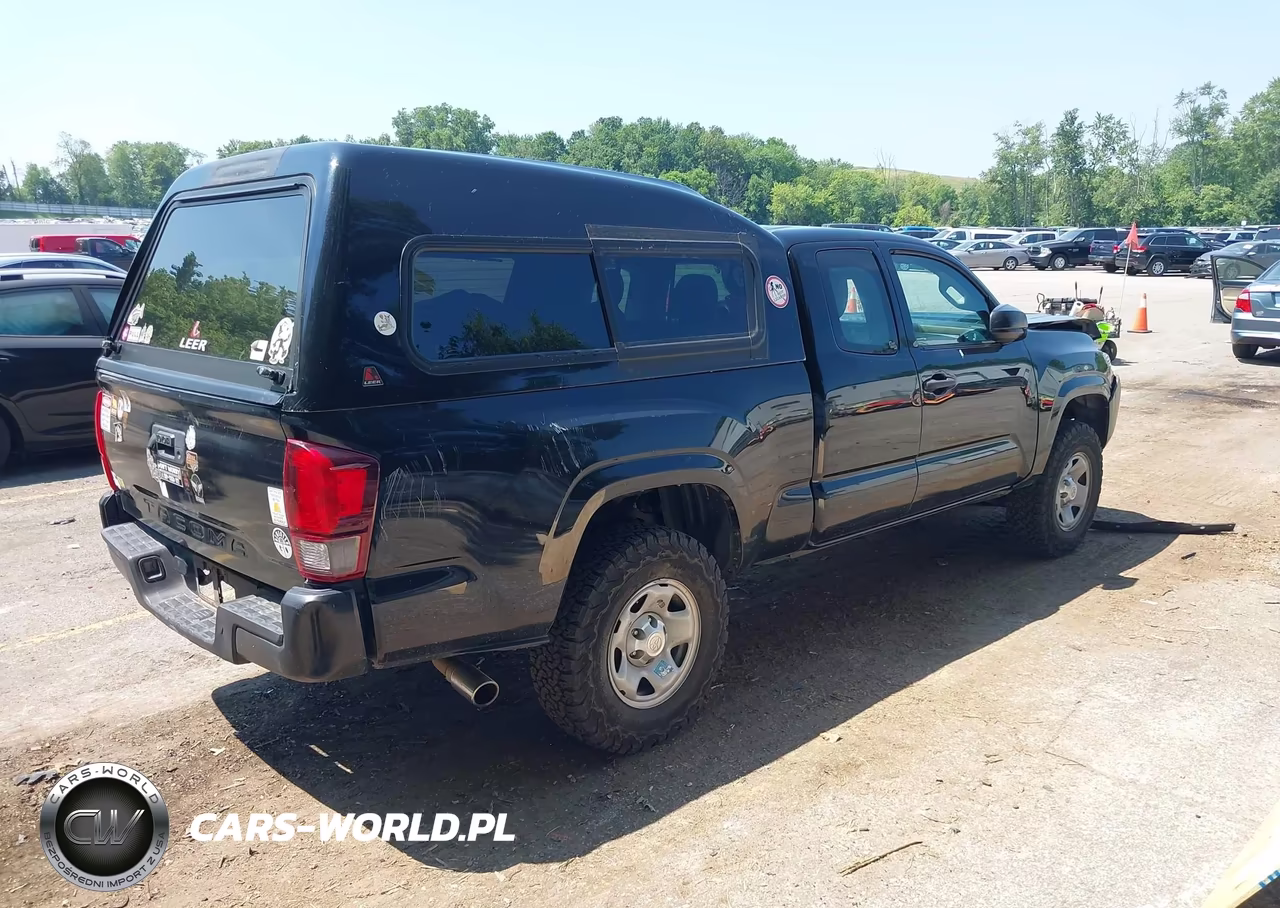 2018 Toyota Tacoma Sr VIN:5TFRX5GN8JX107520 - 4