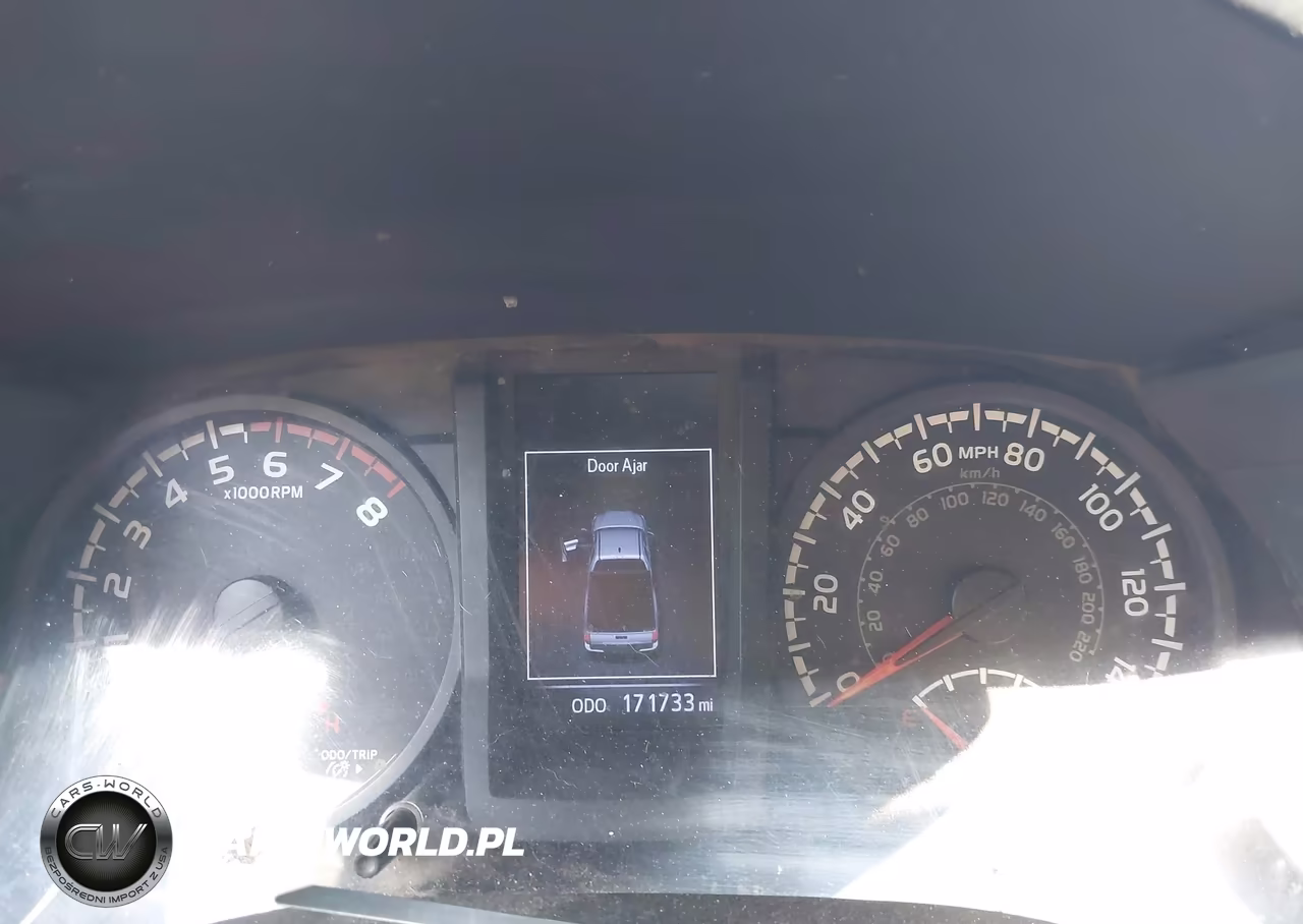 2018 Toyota Tacoma Sr VIN:5TFRX5GN8JX107520 - 7