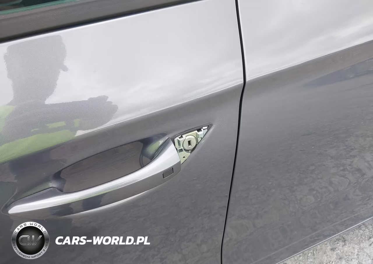 2018 Hyundai Ioniq Hybrid Blue VIN:KMHC65LC3JU100937 - 13