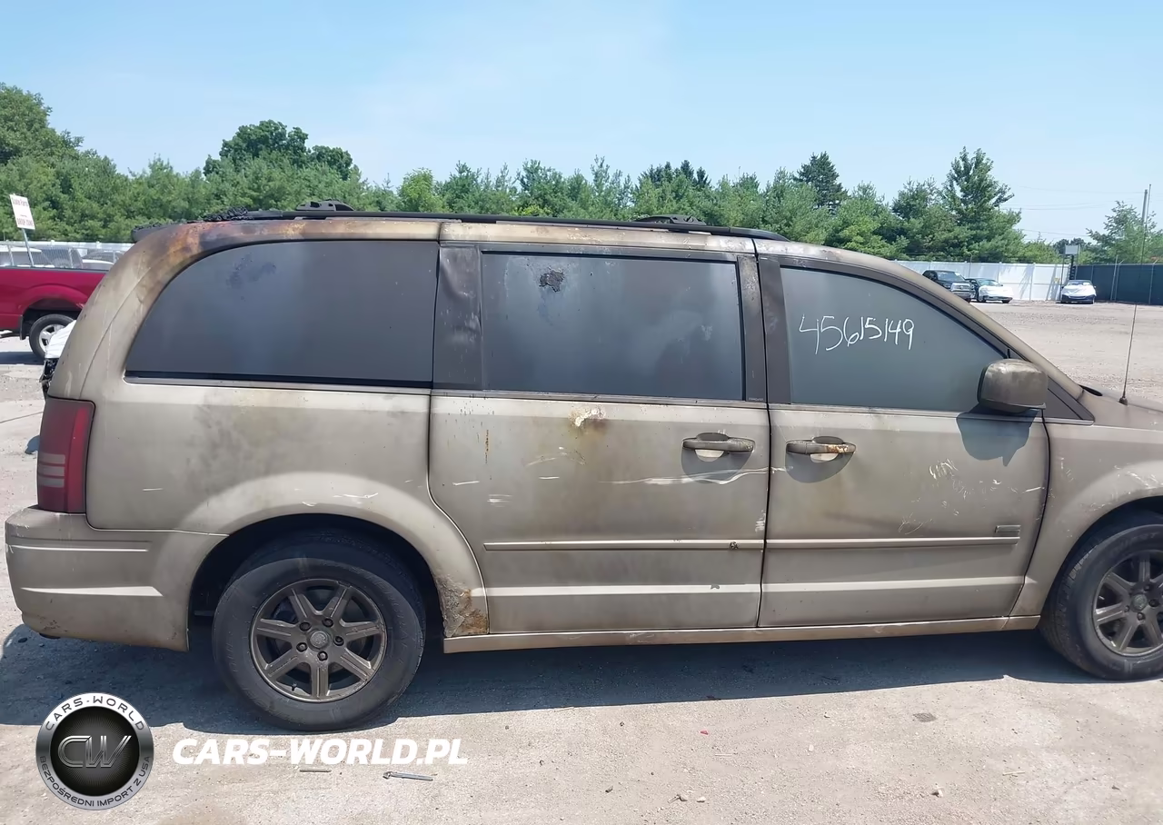 2008 Chrysler Town & Country Touring VIN:2A8HR54P98R729704 - 13