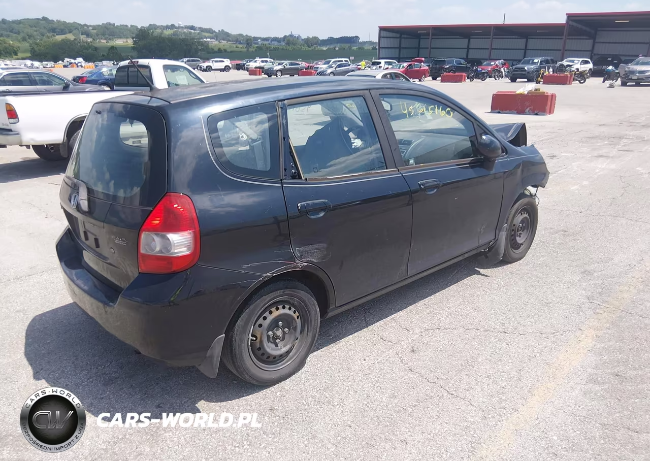 2008 Honda Fit VIN:JHMGD37478S062944 - 4