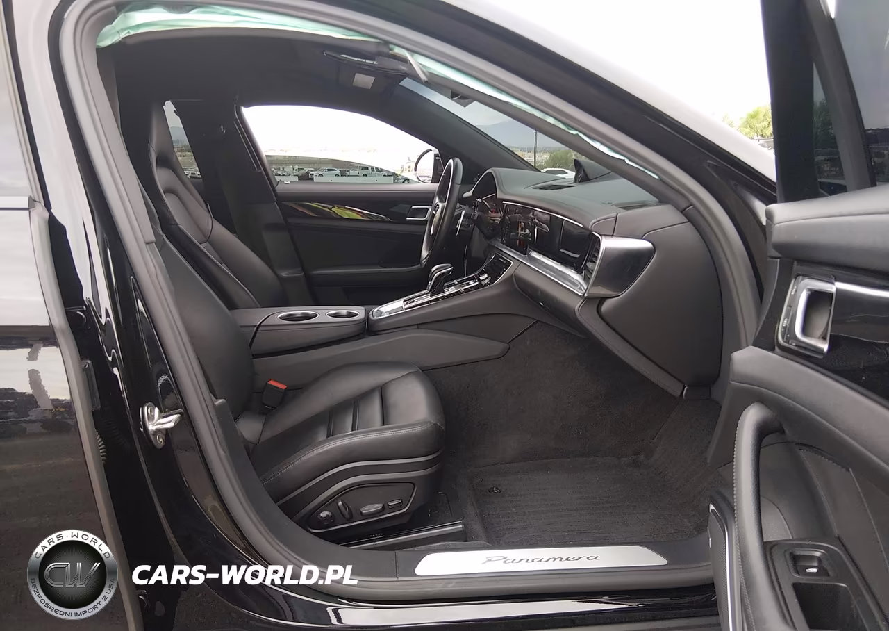 2023 Porsche Panamera 4-4 Platinum Edition-Platinum Edition VIN:WP0AJ2A78PL102065 - 5