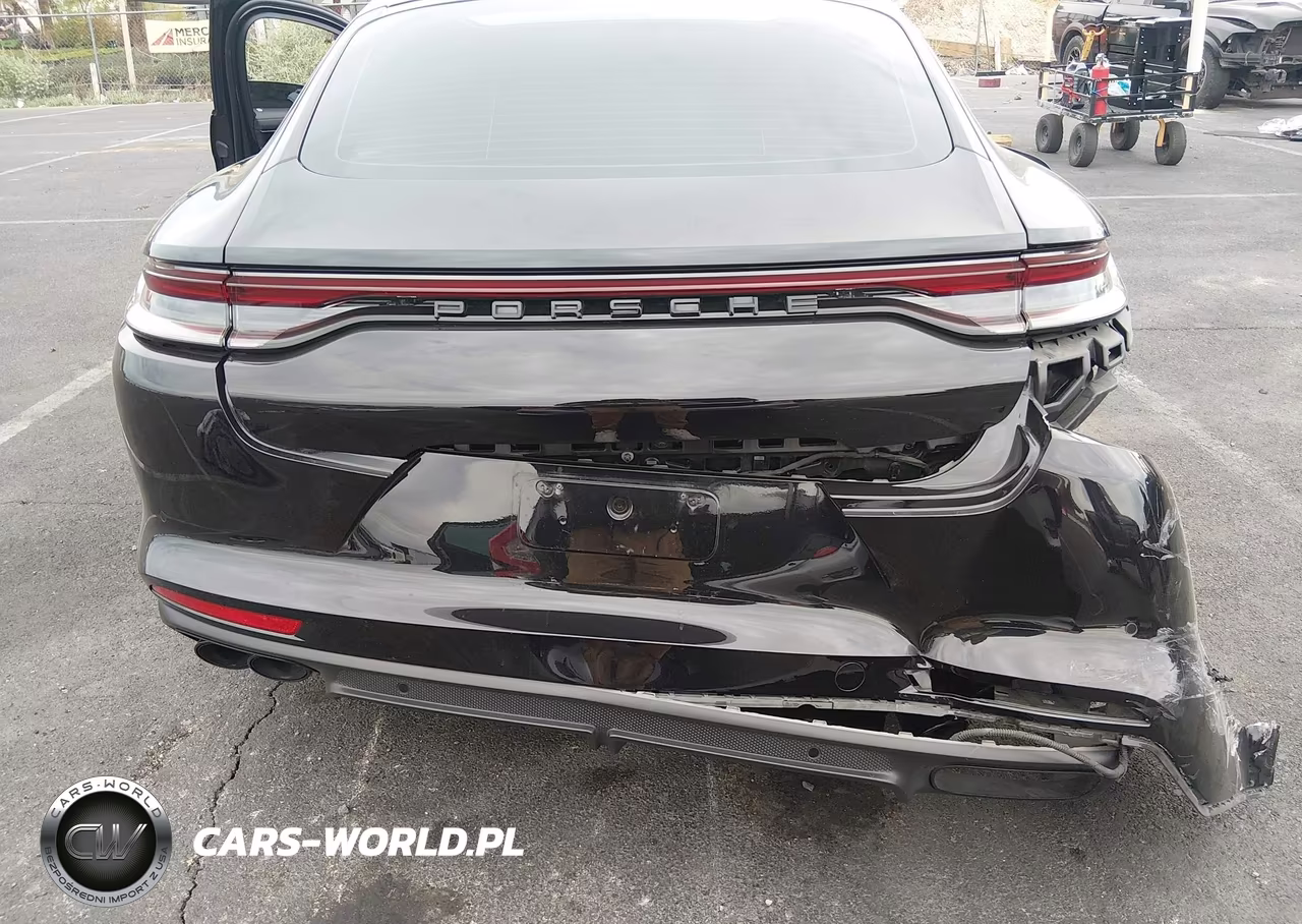 2023 Porsche Panamera 4-4 Platinum Edition-Platinum Edition VIN:WP0AJ2A78PL102065 - 6