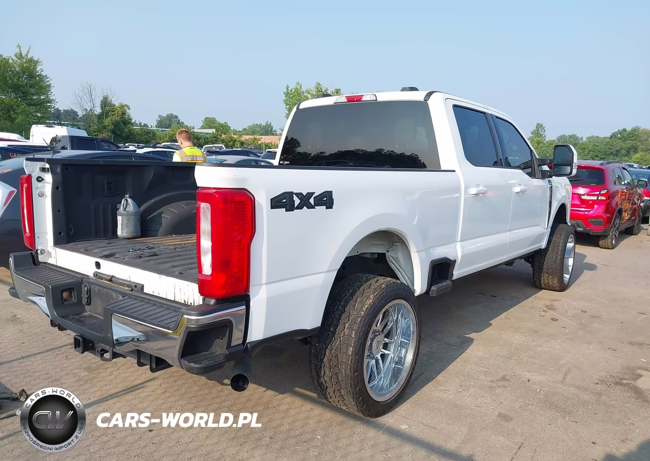2025 Ford F-250 Xlt VIN:1FT7W2BA2SEC13326 - 4