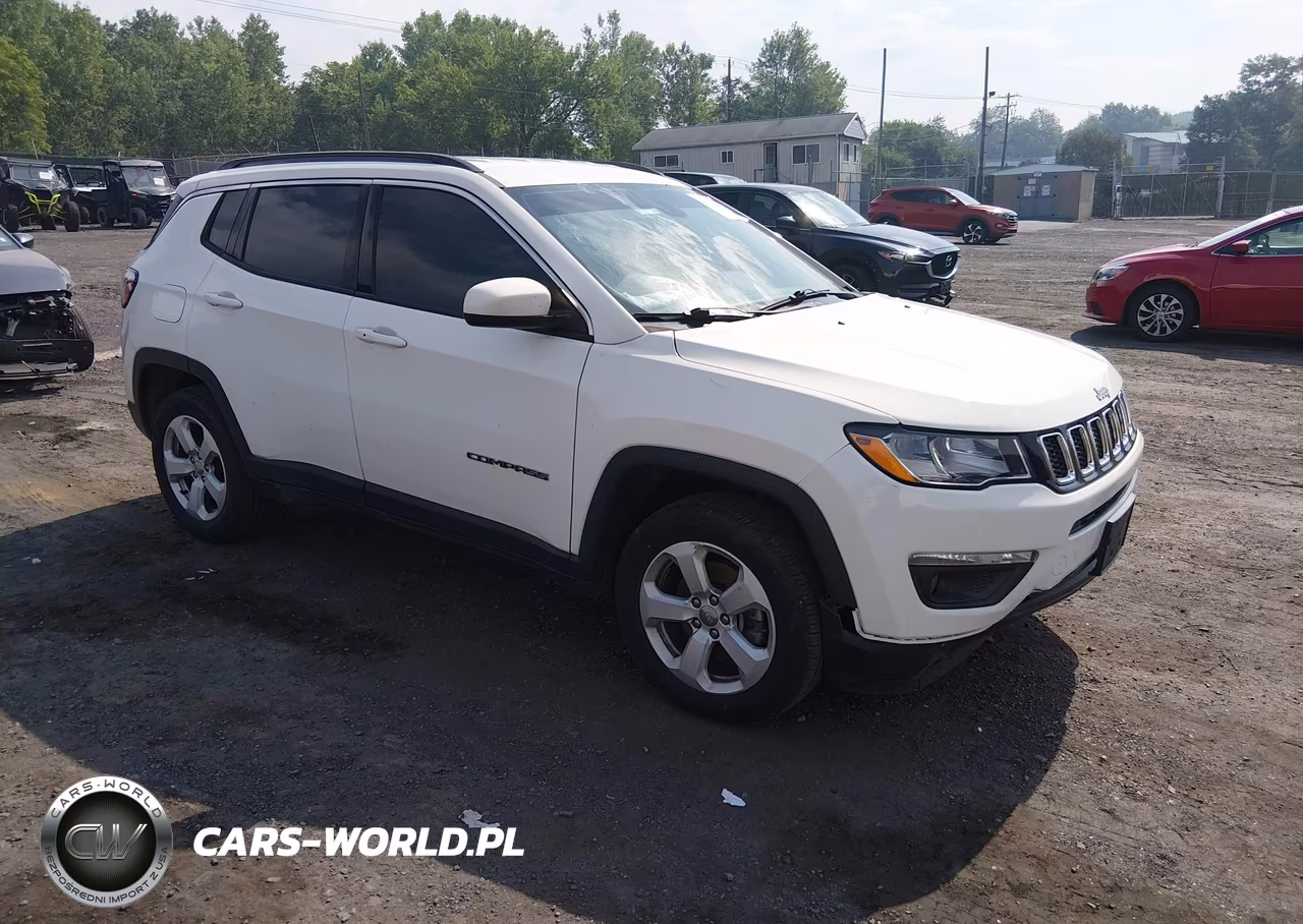 2019 Jeep Compass Latitude 4X4 – zdjęcie 1 z 17