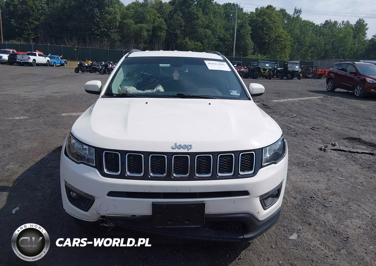 2019 Jeep Compass Latitude 4X4 VIN:3C4NJDBB0KT652924 - 12