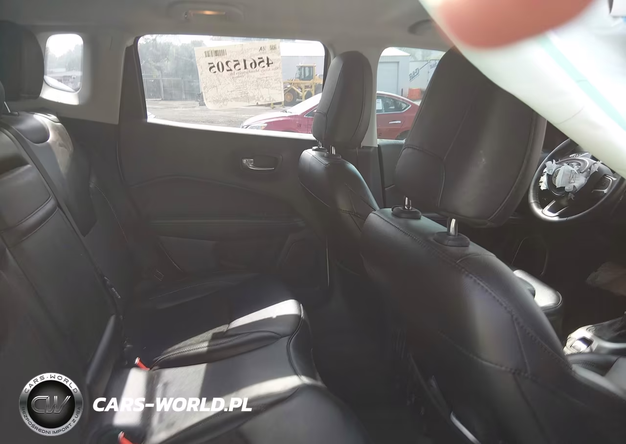 2019 Jeep Compass Latitude 4X4 VIN:3C4NJDBB0KT652924 - 8