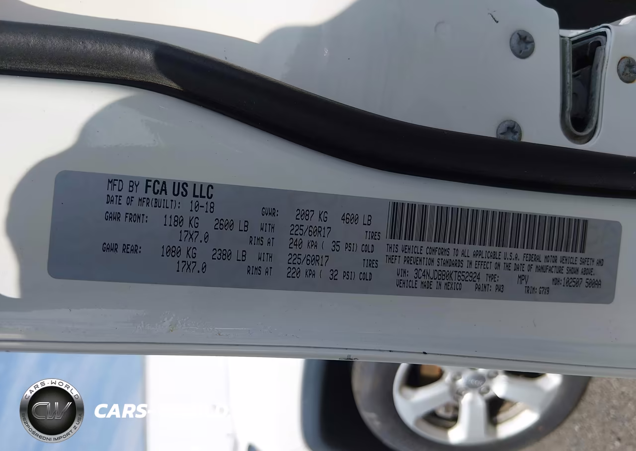 2019 Jeep Compass Latitude 4X4 VIN:3C4NJDBB0KT652924 - 9