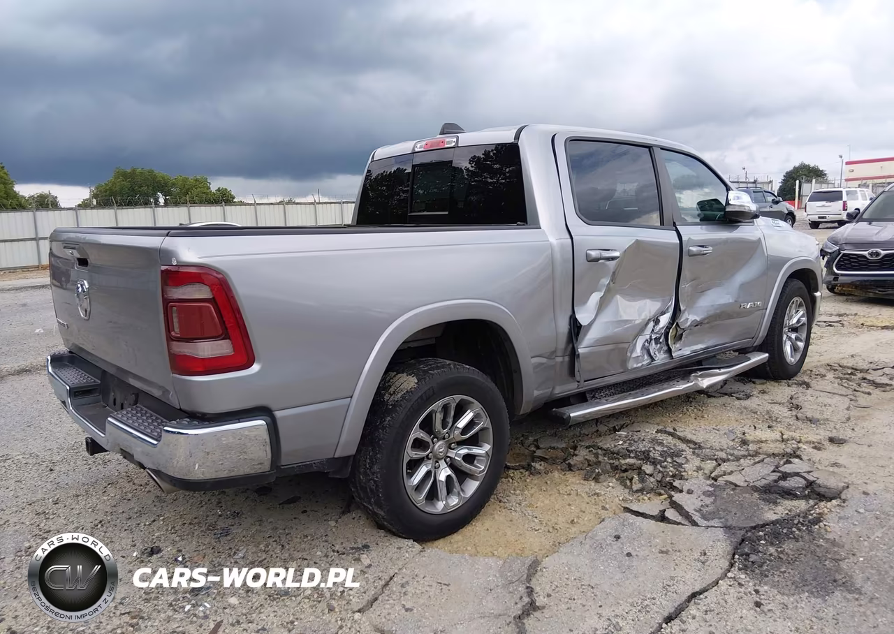 2019 Ram 1500 Laramie 4X2 5'7 Box VIN:1C6RREJT0KN635722 - 4