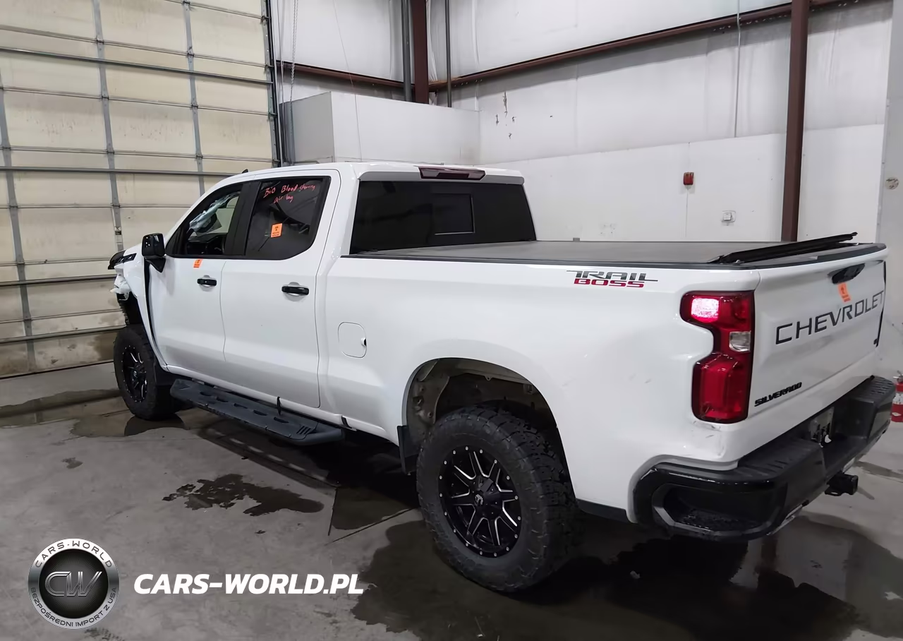 2023 Chevrolet Silverado 1500 4Wd Standard Bed Lt Trail Boss VIN:3GCUDFE87PG213217 - 3