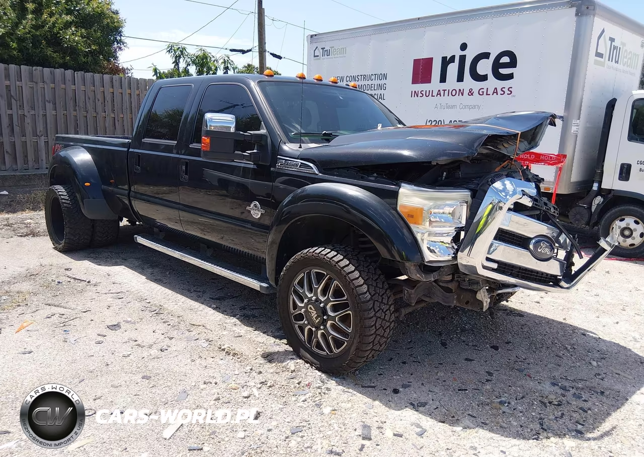 2013 Ford Super Duty F-450 Drw Lariat