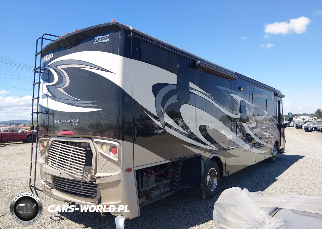 2015 Freightliner Chassis Xc VIN:4UZAB2DT2FCGW3736 - 2